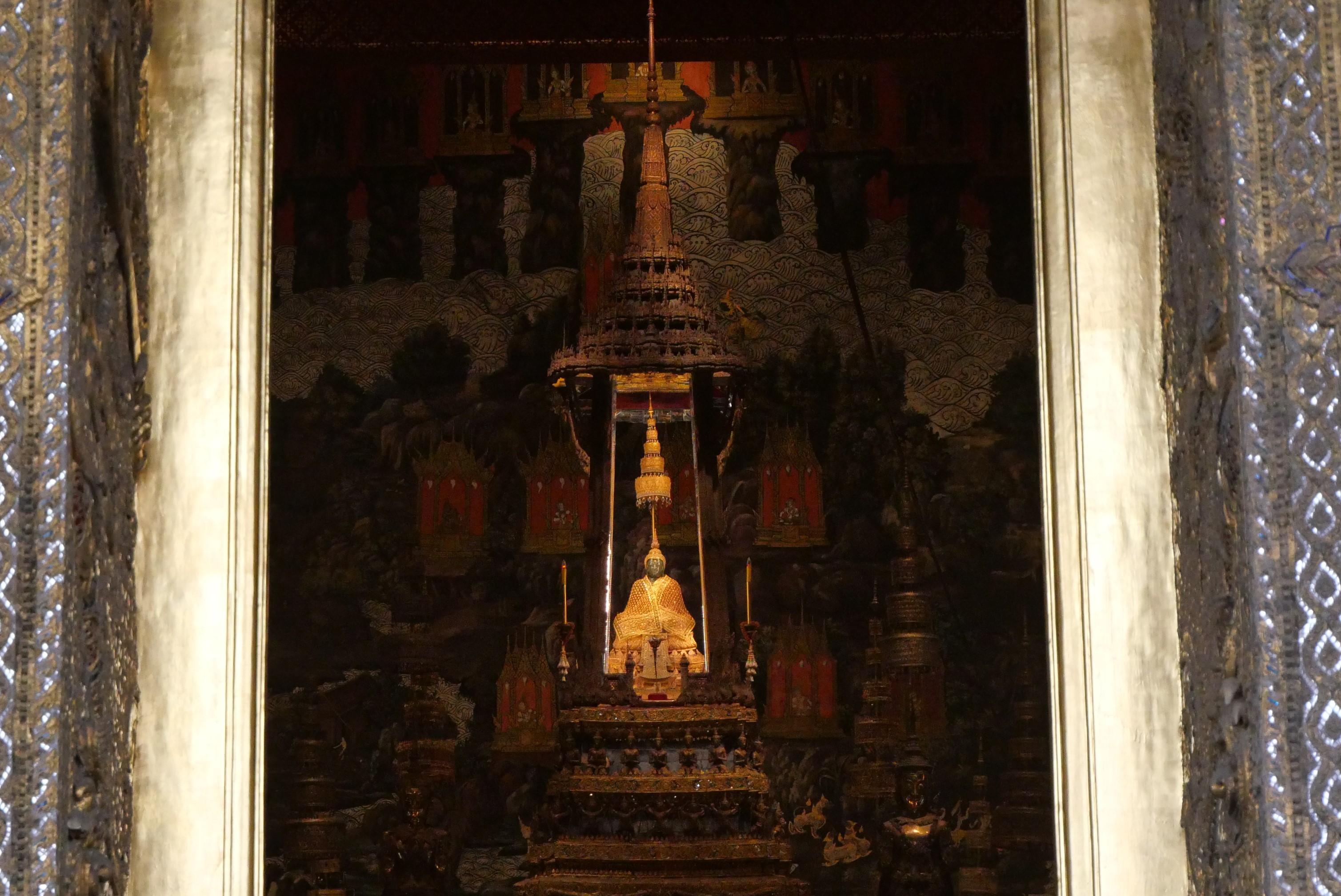 title - ส.ป.ก. ร่วมพิธีสวดพระพุทธมนต์ และเจริญจิตตภาวนาอุทิศถวายพระราชกุศลแด่ สมเด็จพระนางเจ้าสิริกิติ์ พระบรมราชินีนาถ พระบรมราชชนนีพันปีหลวง ณ พระอุโบสถวัดพระศรีรัตนศาสดาราม